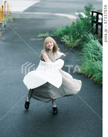 道端ポートレート 97337656