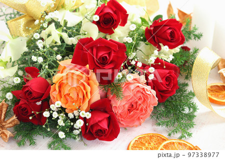 クリスマスの花束 97338977