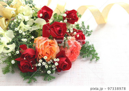 クリスマスの花束 クリスマスの花束 97338978