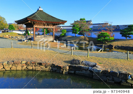 【兵庫県】晴天の赤穂城跡公園 二之丸庭園 【兵庫県】晴天の赤穂城跡公園 二之丸庭園 97340948