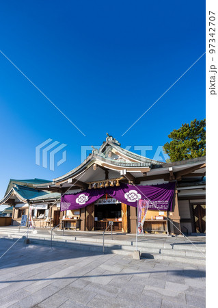 山口県下関市　亀山八幡宮 97342707