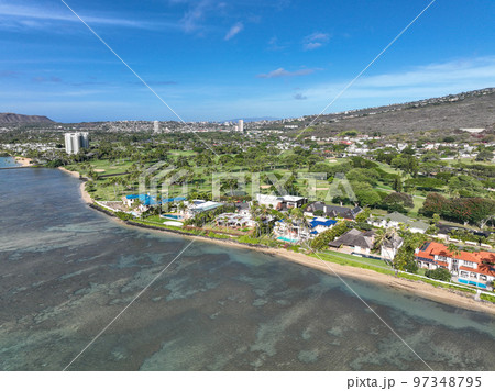 Aerial view of Kahala and the Pacific Ocean,...-照片素材（圖片