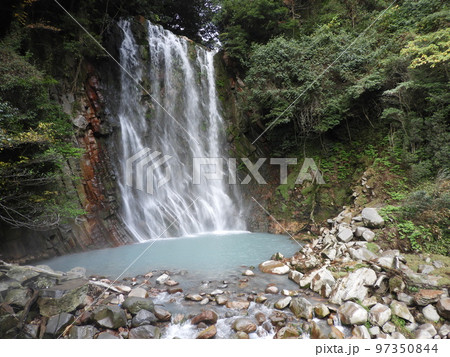 丸尾滝　霧島ジオパーク　鹿児島　11月 97350844