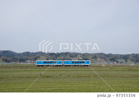 左沢線 羽前金沢付近 左沢行キハ101 左沢線 羽前金沢付近 左沢行キハ101 97355356