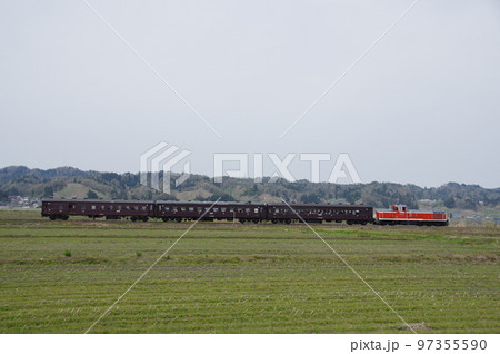 左沢線 羽前金沢付近サイド 旧型客車列車 97355590