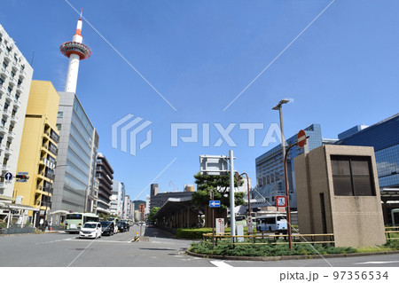 京都駅烏丸口の街並み 京都駅烏丸口の街並み 97356534