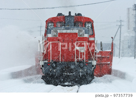 米坂線　小国ー羽前松岡　JR東日本　DD14-317＋DE10-1680（長岡）　特雪 97357739