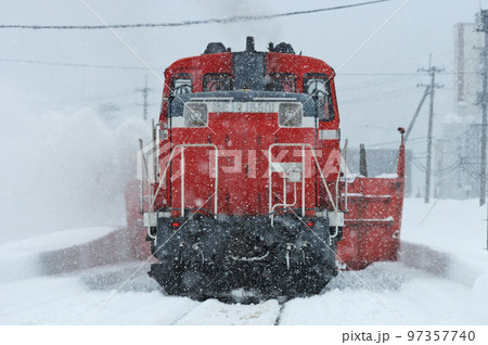 米坂線　小国ー羽前松岡　JR東日本　DD14-317＋DE10-1680（長岡）　特雪 97357740