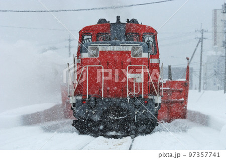米坂線　小国ー羽前松岡　JR東日本　DD14-317＋DE10-1680（長岡）　特雪 97357741