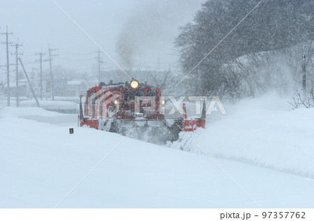 米坂線　小国ー羽前松岡　JR東日本　DD14-317＋DE10-1680（長岡）　特雪 97357762