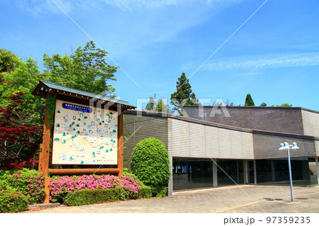 新城市、新城図書館の風景 新城市、新城図書館の風景 97359235