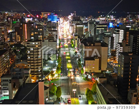 鹿児島市の高見橋付近から天文館通りの夜景の空撮 97359309