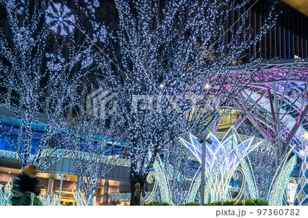 JR博多駅前広場のイルミネーション 97360782