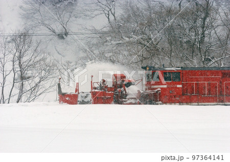 米坂線 羽前松岡ー伊佐領 JR東日本 DD14-317+DE10-1680(長岡) 特雪 米坂線 羽前松岡ー伊佐領 JR東日本 DD14-317+DE10-1680(長岡) 特雪 97364141