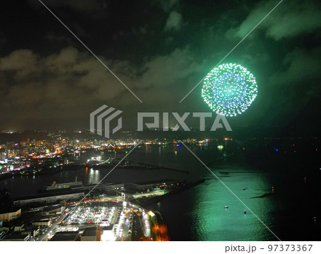 鹿児島市錦江湾花火大会の空撮 鹿児島市錦江湾花火大会の空撮 97373367
