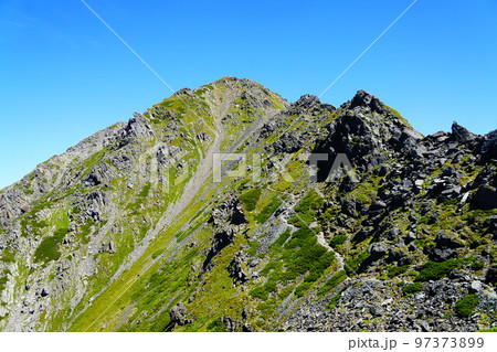 南アルプス 北岳山荘から北岳山頂への道 南アルプス 北岳山荘から北岳山頂への道 97373899
