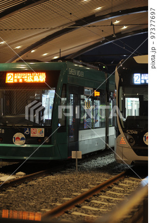 路面電車 広島電鉄 宮島口駅 路面電車 広島電鉄 宮島口駅 97377697