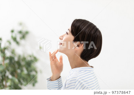 スキンケア　女性 97378647