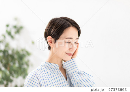 スキンケア 女性 スキンケア 女性 97378668
