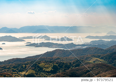 瀬戸内海の秋の風景イメージ 【岡山県 金甲山からの眺望】 瀬戸内海の秋の風景イメージ 【岡山県 金甲山からの眺望】 97379521