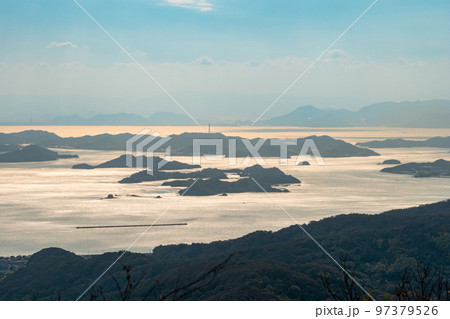瀬戸内海の秋の風景イメージ 【岡山県 金甲山からの眺望】 瀬戸内海の秋の風景イメージ 【岡山県 金甲山からの眺望】 97379526