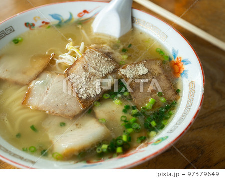 種子島の名物ラーメン ケンちゃんラーメン 種子島の名物ラーメン ケンちゃんラーメン 97379649