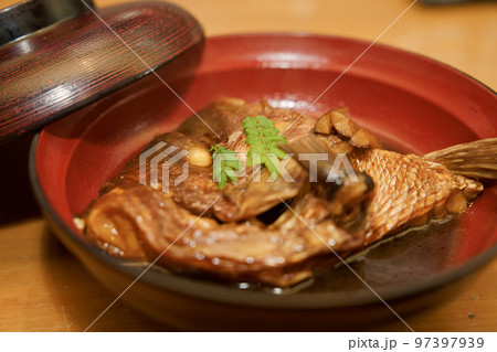 鯛　かぶと煮　あら炊き　和食 97397939