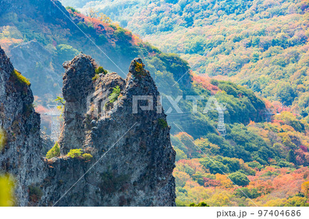小豆島　寒霞渓の紅葉 97404686