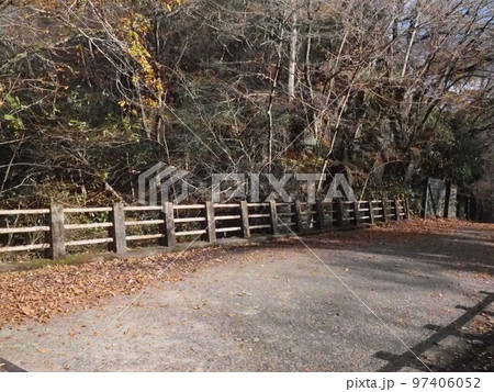 木製の柵 97406052