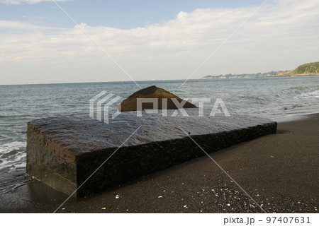 三戸海岸　天神丸・サンコロ石 97407631