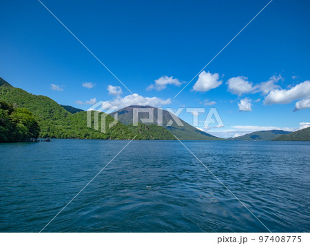 中禅寺湖畔千手ヶ浜の船着場 97408775