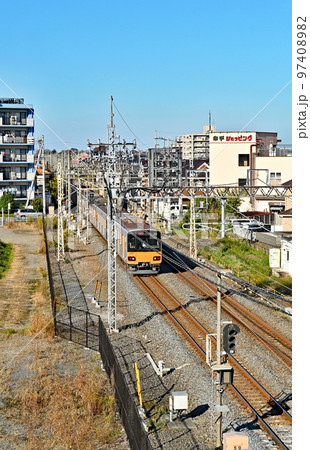 鉄道　私鉄　東武鉄道日光線　幸手付近　5000系 97408982