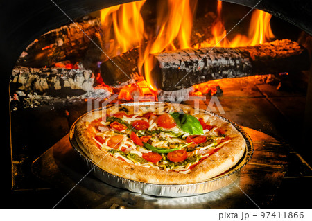 ミックスピザ Italian delicious food mixture pizza ミックスピザ Italian delicious food mixture pizza 97411866