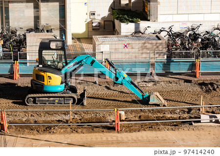 埼玉県所沢市無電柱化推進計画　道路工事 97414240