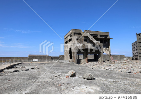 長崎県 軍艦島（端島）第3見学広場周辺からの眺め 97416989