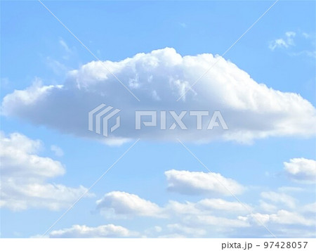 雲の景色 何かに似ている雲 コッペパン 雲の景色 何かに似ている雲 コッペパン 97428057