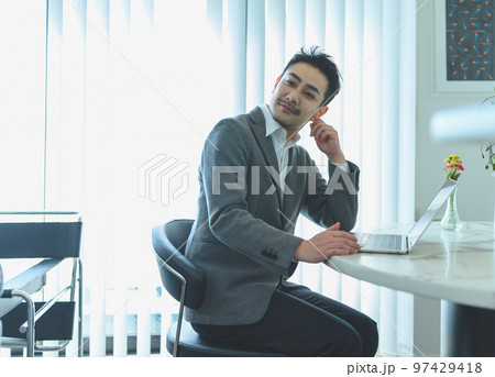 Image photo 97429418