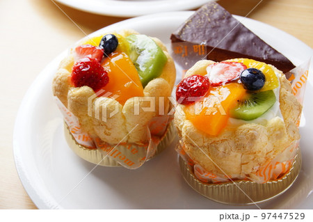 フルーツケーキ 洋菓子 フルーツケーキ 洋菓子 97447529