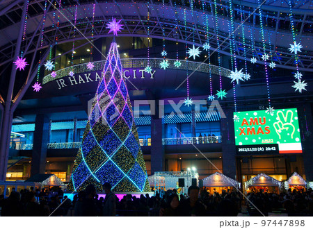 福岡県福岡市、博多駅前クリスマスマーケットのイルミネーションとクリスマスツリー_15 福岡県福岡市、博多駅前クリスマスマーケットのイルミネーションとクリスマスツリー_15 97447898