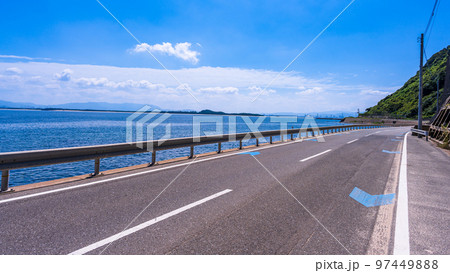 最高に美しい夏空を背景に観光名所：志賀島から観る風景 97449888