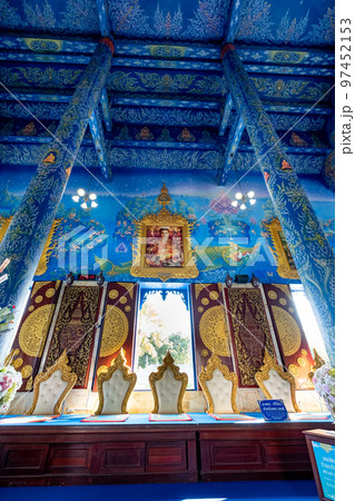 Wat Rong Sua Ten (Blue Temple)　タイ王国チェンライ 97452153