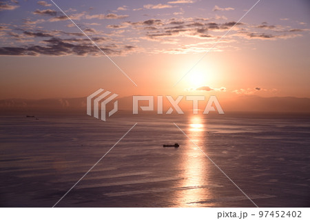 須磨浦の初日の出 97452402
