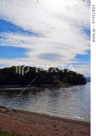 大沼国定公園～北海道駒ヶ岳の望む 97452892