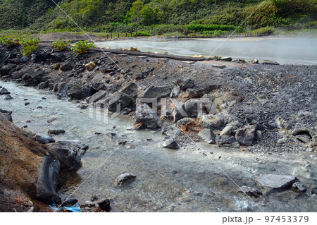 ニセコ湯本温泉～大湯沼 97453379