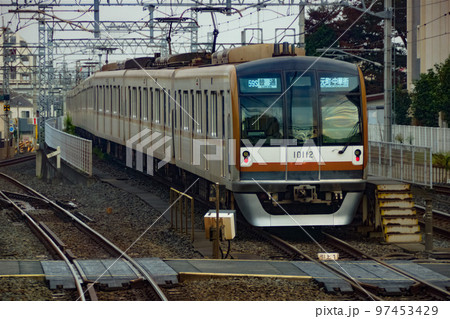 東武東上線からの車窓風景 (東京メトロ10000系) 東武東上線からの車窓風景 (東京メトロ10000系) 97453429