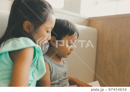 3 years old  &  8 years old 97454658
