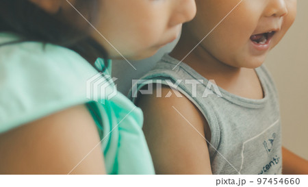 3 years old & 8 years old 3 years old & 8 years old 97454660