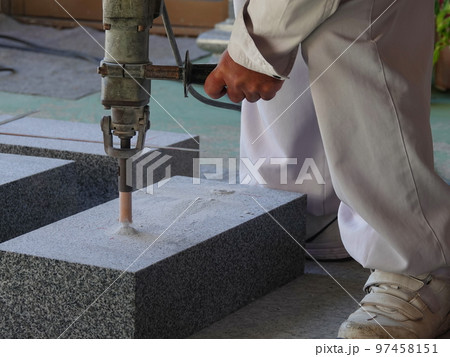 墓石・石材加工作業18 97458151