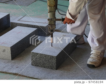 墓石・石材加工作業13 97458194