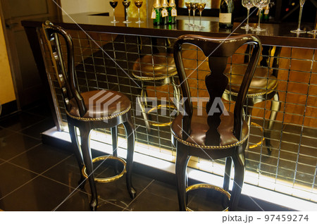 バーカウンター　飲食店のカウンター 97459274